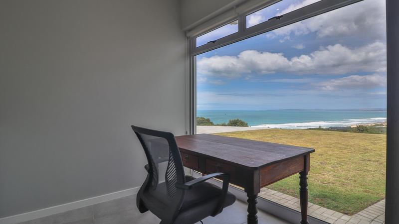 4 Bedroom Property for Sale in Moquini Coastal Estate Western Cape